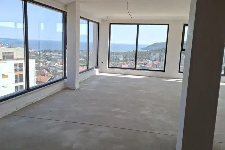 Three-room apartment with panoramic view in Asparuhovo, Varna