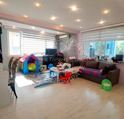 Photo 3 — Four-room apartment with panoramic terrace in Asparuhovo, Varna