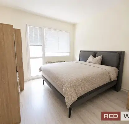 Photo 2 — Spacious 4-room apartment with sea view in Asparuhovo, Varna