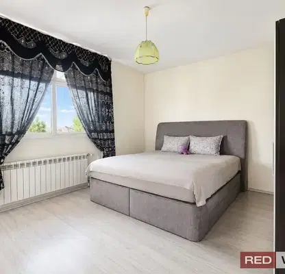 Photo 4 — Spacious 4-room apartment with sea view in Asparuhovo, Varna