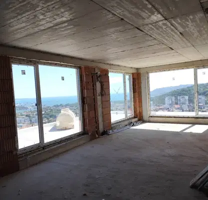 Photo 3 — Four-room apartment with large terrace in Asparuhovo, Varna