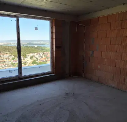 Photo 5 — Four-room apartment with large terrace in Asparuhovo, Varna