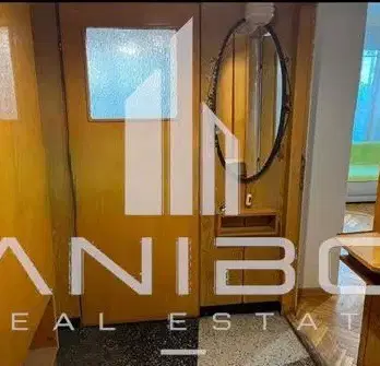Снимка 4 — Двустаен апартамент с панорамна гледка в Автогара, Варна