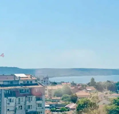 Снимка 5 — Четиристаен апартамент с 2 тераси в Автогара, Варна