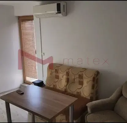 Photo 3 — Three-room apartment with two terraces in Bazar Levski, Varna