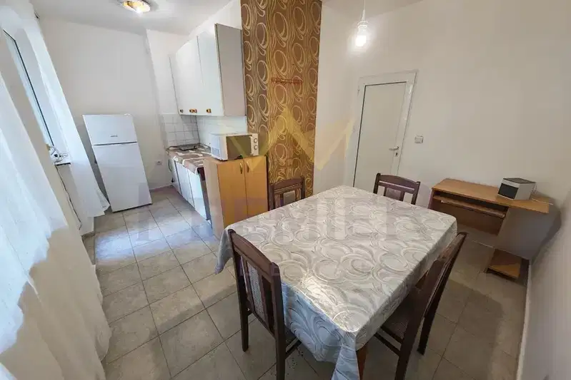 Three-room apartment with storage room in Bazar Levski, Varna