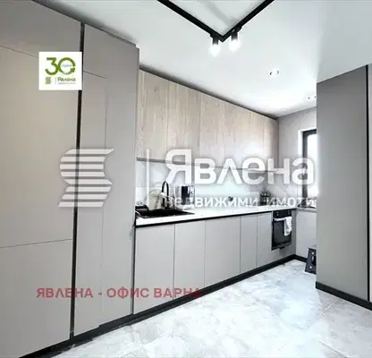 Photo 5 — 3-room apartment with sea view in Business Hotel, Varna