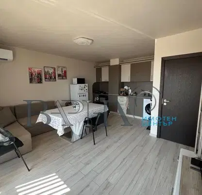 Photo 2 — Two-room apartment with terrace in Briz, Varna