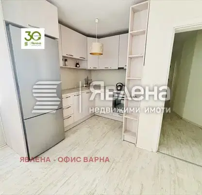 Photo 2 — Three-room apartment with sea view in Briz, Varna