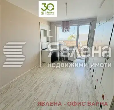 Photo 3 — Three-room apartment with sea view in Briz, Varna