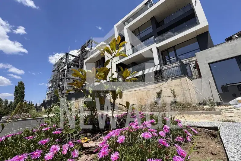 Three-room apartment with sea view in Briz, Varna