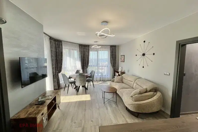 Three-room apartment with sea view in Briz, Varna