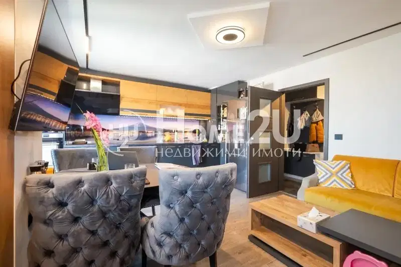 Three-room apartment with terrace in Briz, Varna