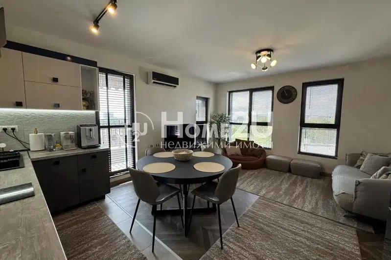 Four-room apartment with sea view in Briz, Varna