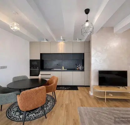 Photo 2 — Two-room apartment in Briz, Varna with elevator