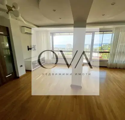 Photo 3 — Spacious 3-room apartment with terrace and sea view in Briz, Varna