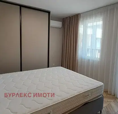 Photo 4 — Two-room apartment with terrace in the center of Varna