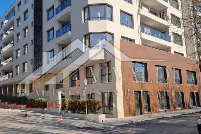Two-room apartment near Central Post Office in Varna with elevator