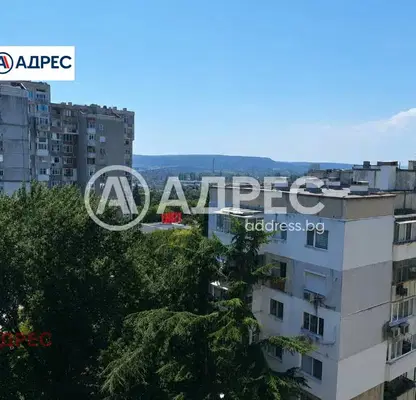 Снимка 2 — Тристаен апартамент с две тераси в Централна поща, Варна