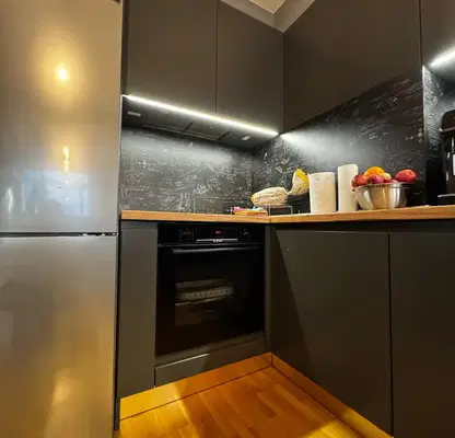 Photo 5 — Three-room apartment with two terraces in the centre of Varna