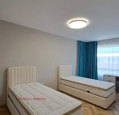 Photo 4 — Three-room apartment with terrace in the center of Varna, Central Post Office