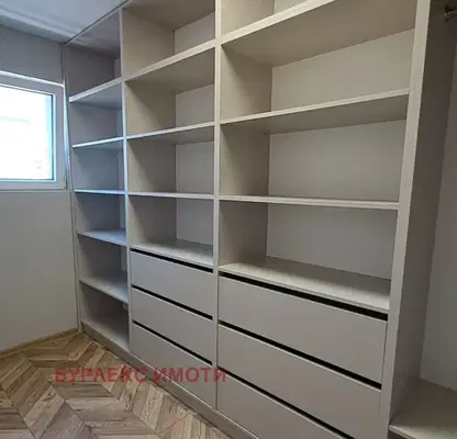 Photo 5 — Three-room apartment with terrace in the center of Varna, Central Post Office