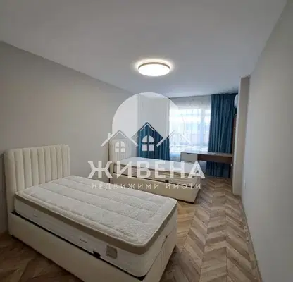 Снимка 3 — Тристаен апартамент с тераса в Централна поща, Варна