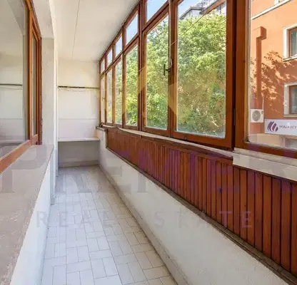 Photo 4 — Three-room apartment with two terraces in the centre of Varna
