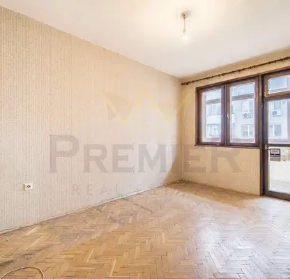 Photo 5 — Three-room apartment with two terraces in the centre of Varna