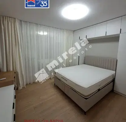 Photo 3 — Three-room apartment with terrace in Central Post, Varna