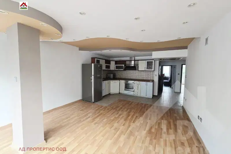 Three-room apartment in Central Post, Varna with terrace