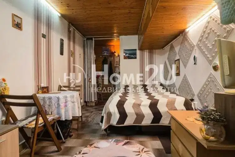 One-room apartment in Center, Varna, brick construction