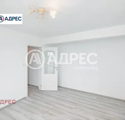 Снимка 5 — Двустаен апартамент с тераса в центъра на Варна