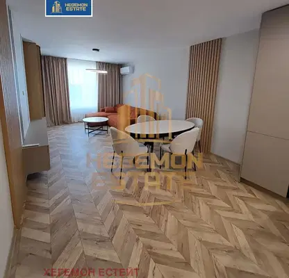 Photo 3 — Two-room apartment with terrace in the centre of Varna
