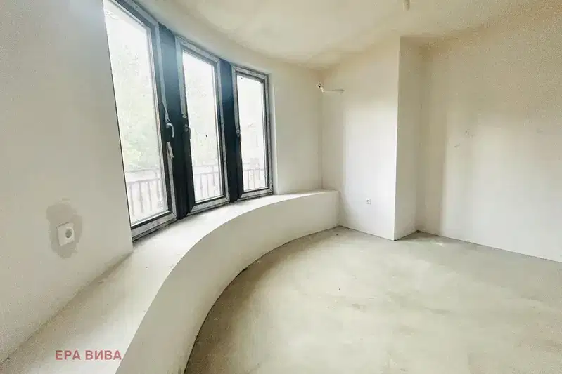 Three-room apartment in the Center of Varna with new-build