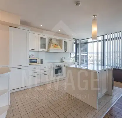 Photo 4 — Spacious 3-room apartment with sea view in Center, Varna