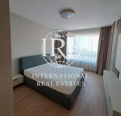 Photo 4 — Three-room apartment in Varna Centre with balcony