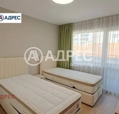 Photo 3 — Three-room apartment in Center, Varna with elevator and parking