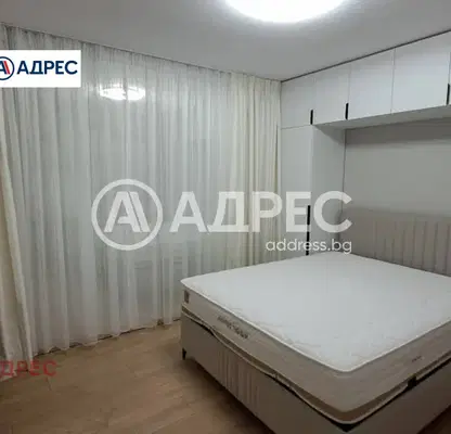 Photo 4 — Three-room apartment in Center, Varna with elevator and parking