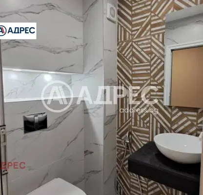 Photo 5 — Three-room apartment in Center, Varna with elevator and parking