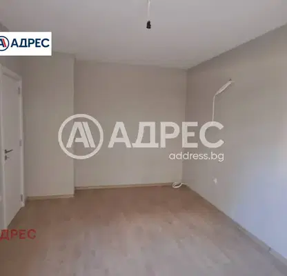 Photo 2 — Three-room apartment with two terraces in the centre of Varna