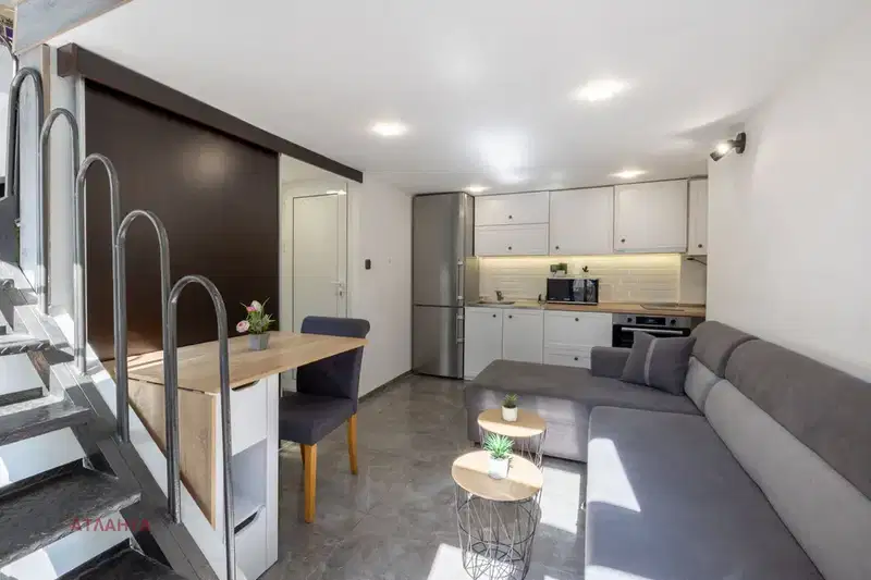 3-room apartment in Center, Varna with historic building