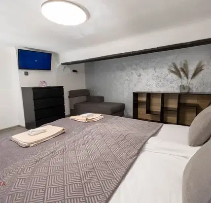 Photo 4 — 3-room apartment in Center, Varna with historic building