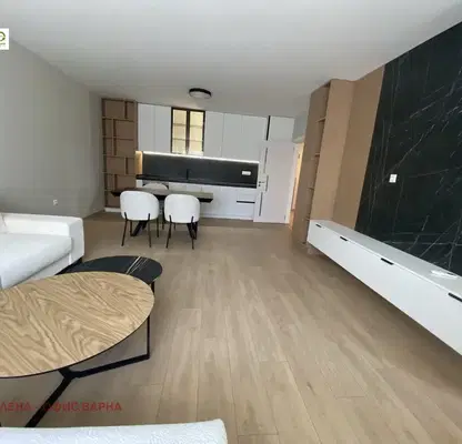 Photo 2 — Three-room apartment in Center, Varna with parking space and elevator