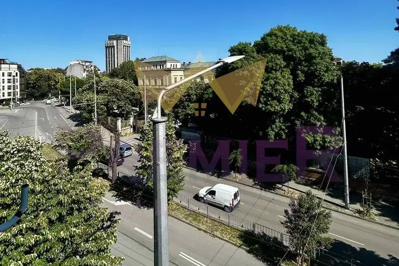 4-bedroom apartment in Varna, Centyr