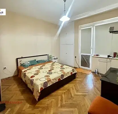 Photo 3 — Four-room apartment with two balconies in Center, Varna