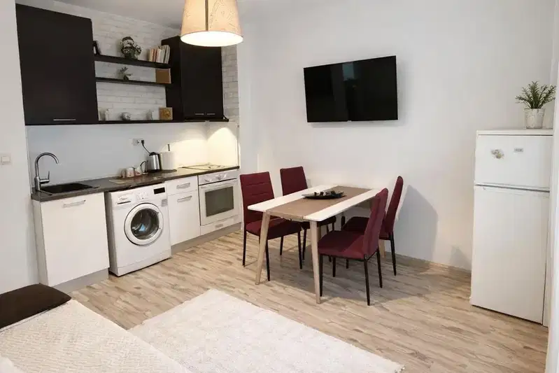 Two-room apartment on ground floor in Center, Varna