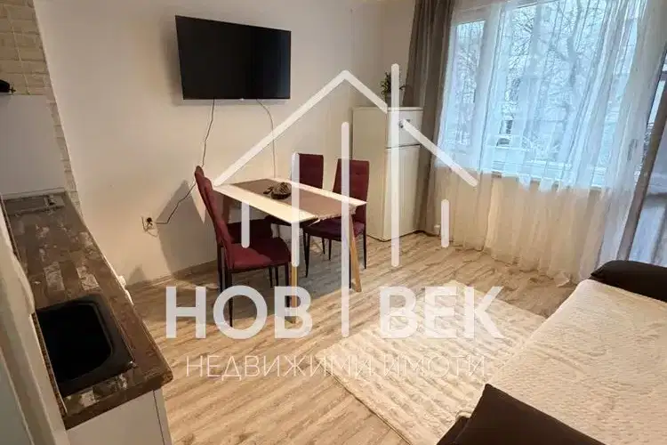 Двустаен апартамент в Център, Варна с обновяване