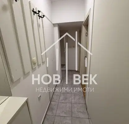Снимка 5 — Двустаен апартамент в Център, Варна с обновяване