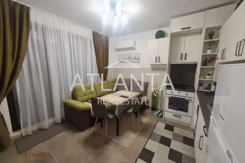 Two-room apartment with terrace in the centre of Varna